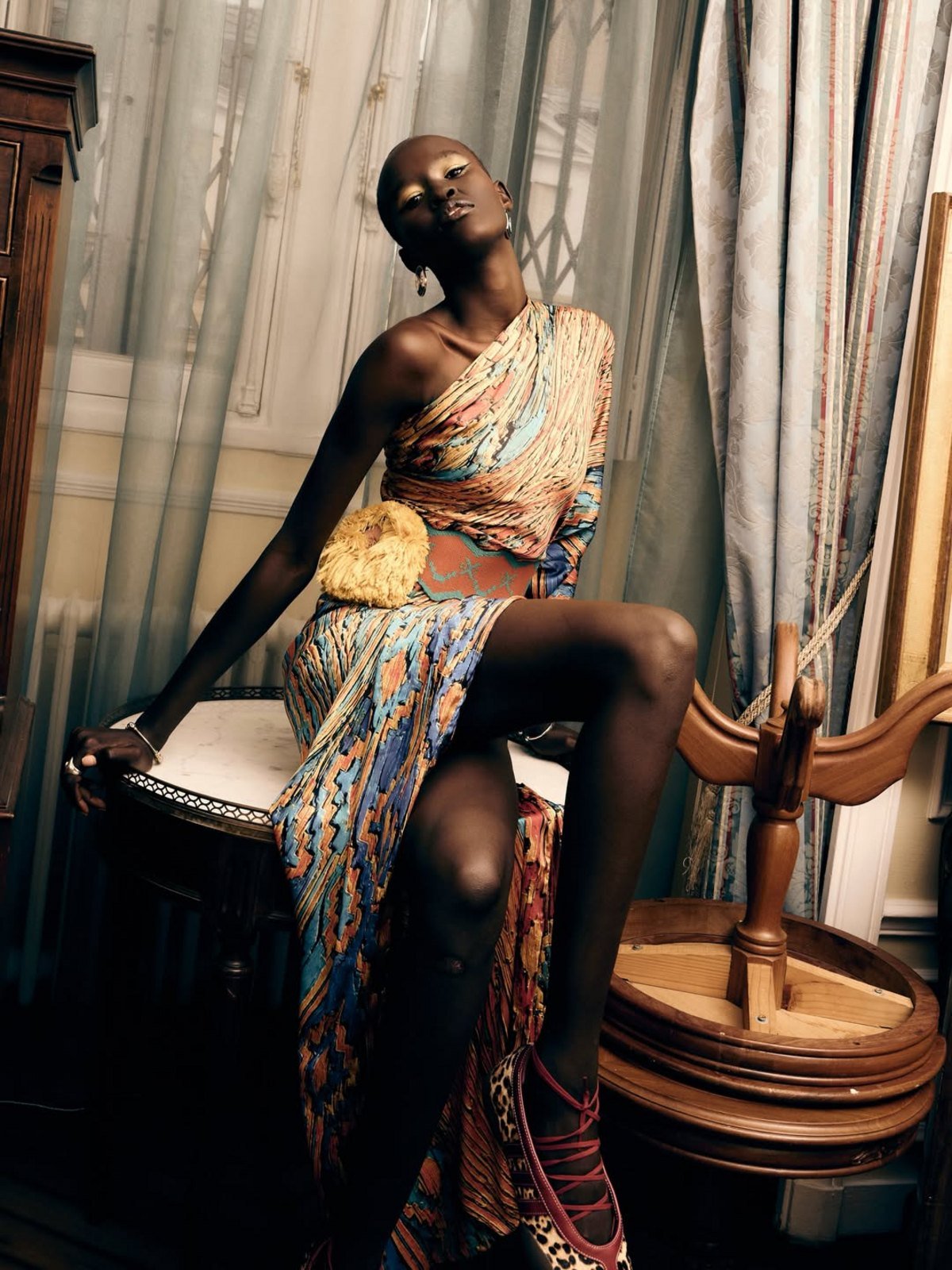 Taka Ngiro, second Barcelona editorial frame